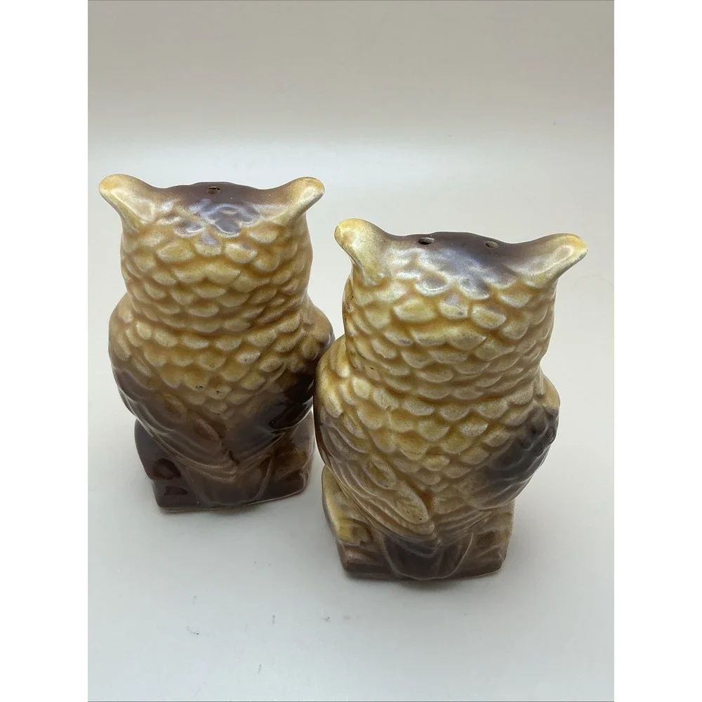 Vintage Niagara Falls Canada Souvenir Ceramic Salt & Pepper Shaker Set‎